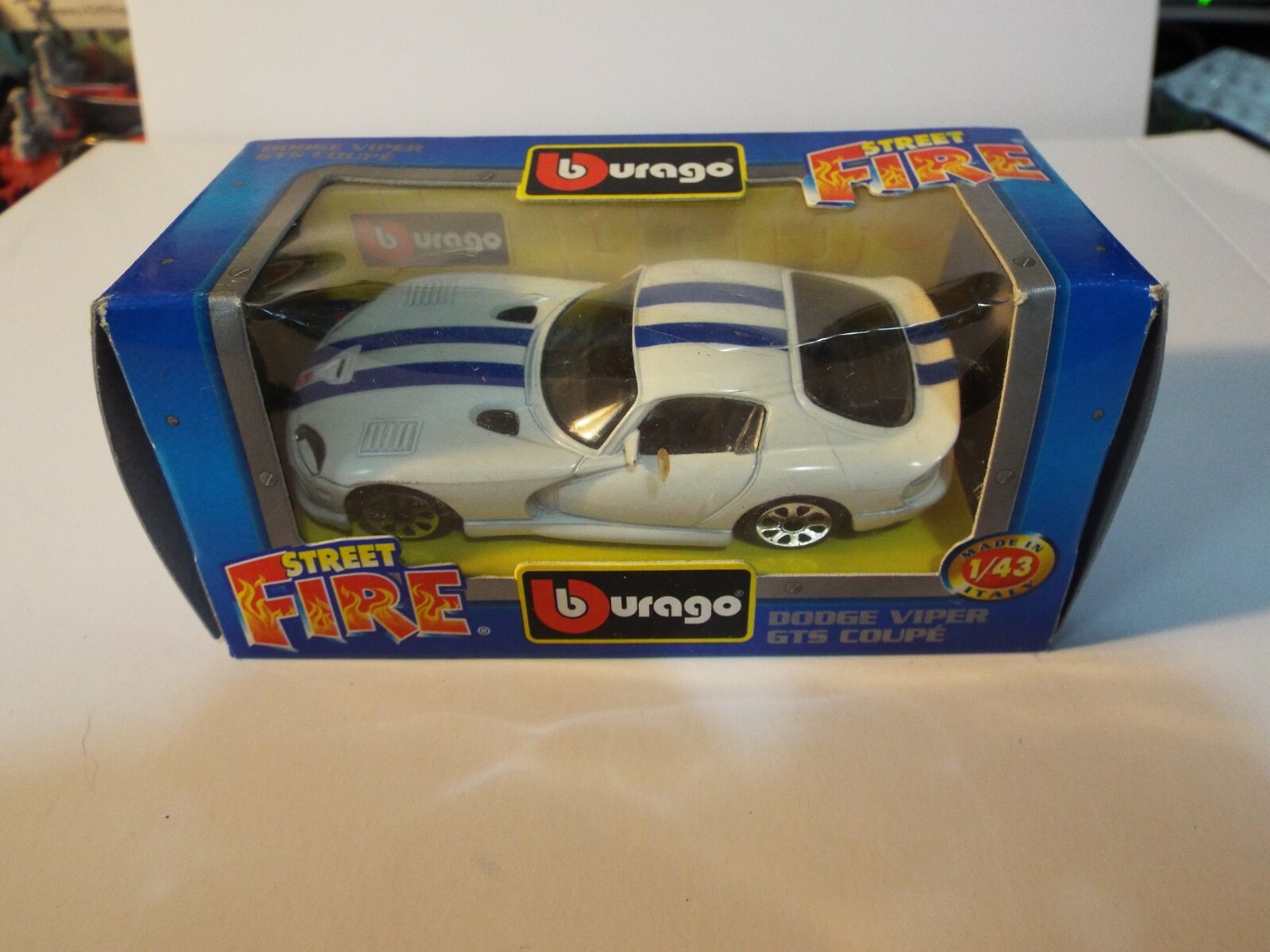 BURAGO DODGE VIPER GTS
