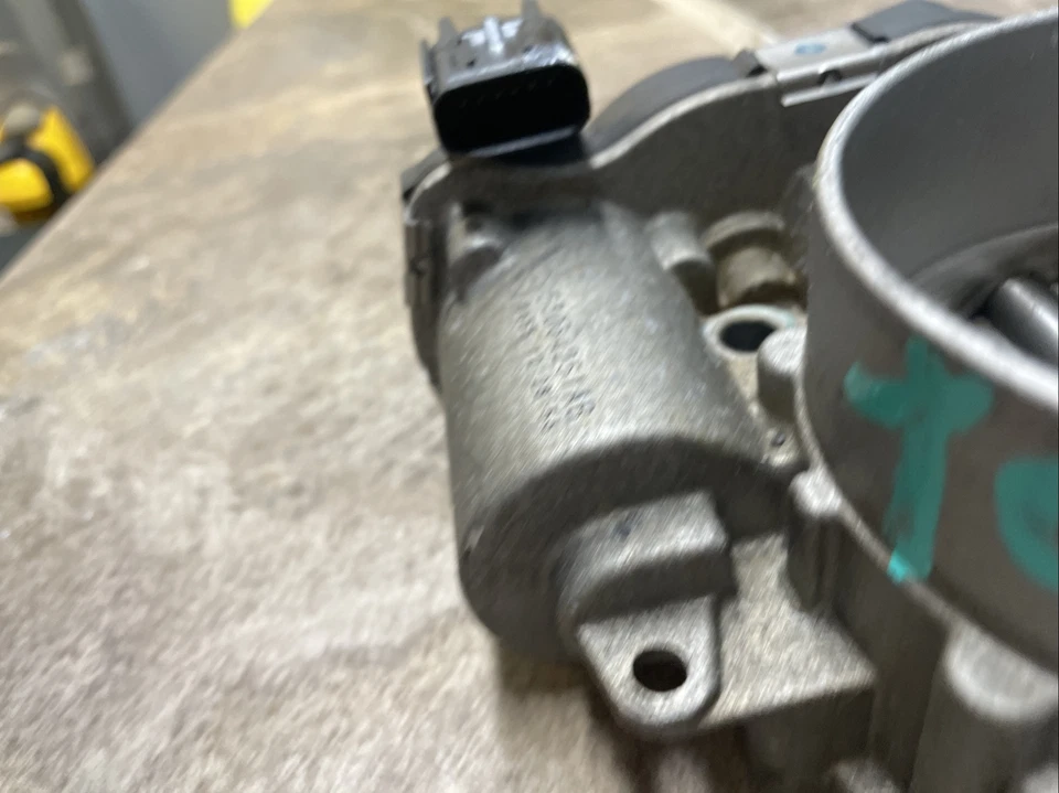 Dodge Ram 1500 2500 3500 2013 2018 5,7 L carrocería del acelerador conjunto OEM 53034251AB Foto 4 de 4