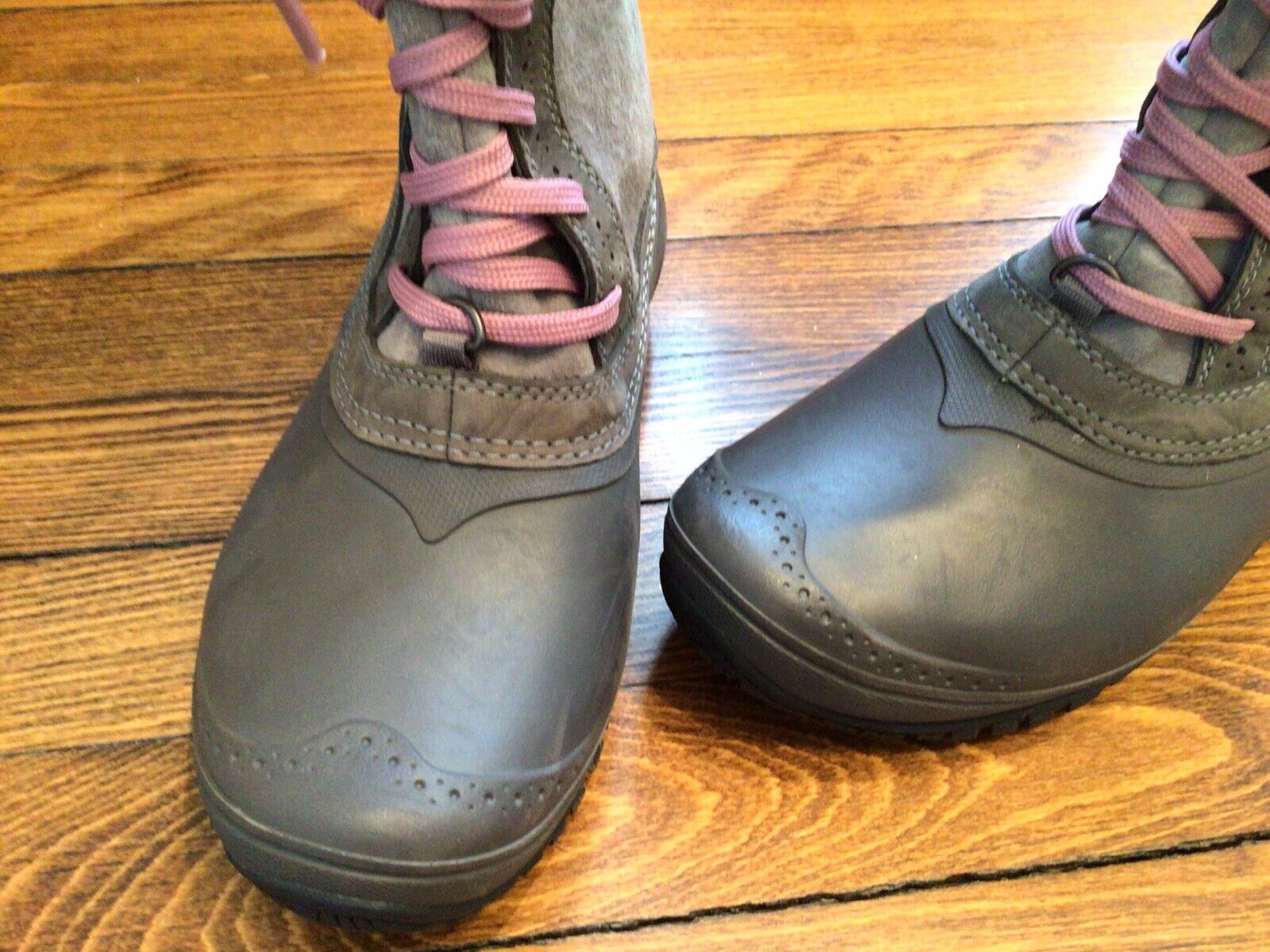 boots shoes north face winter women gray pink lac… - image 3