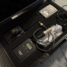 Comica CVM-WM200A Comica Dual-Transmitter Lavalier Microphone Kit