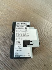 Allen-Bradley Contactor Cat: 140M-C2T-B25 Ser C