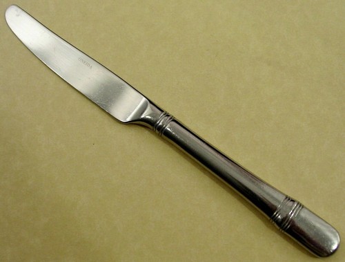 Oneida Silver, 2000 Astragal Pattern, 18/10 Stainless, Heirloom, Glossy - Picture 2 of 10