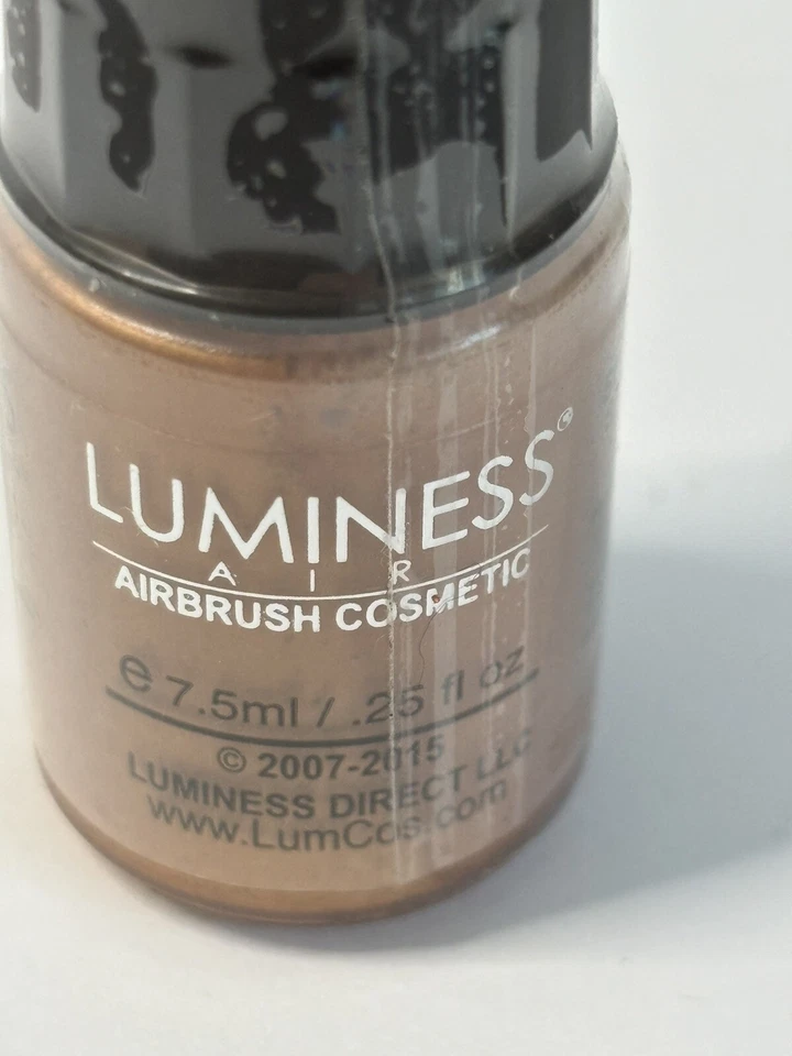 Luminess Air Airbrush cosmetics Sombra de ojos Serie Sombra de ojos Tono 28 Sellado .25 fl oz Foto 2 de 4