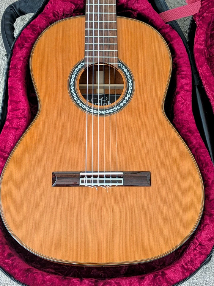 Guitarra de cuerda de nailon escala 7/8" Córdoba Luthier C9 Parlor 1 dueño 6mos Foto 4 de 4