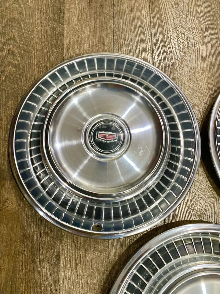 Mercury Comet 14 英寸轮毂盖 71 72 73 74 漂亮 3 个总盖轮毂盖 — 第 3/4 张图片