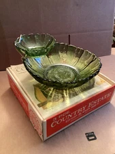 Vintage Anchor Hocking Country Estate 3 piece Avocado Chip And Dip Bowl Set