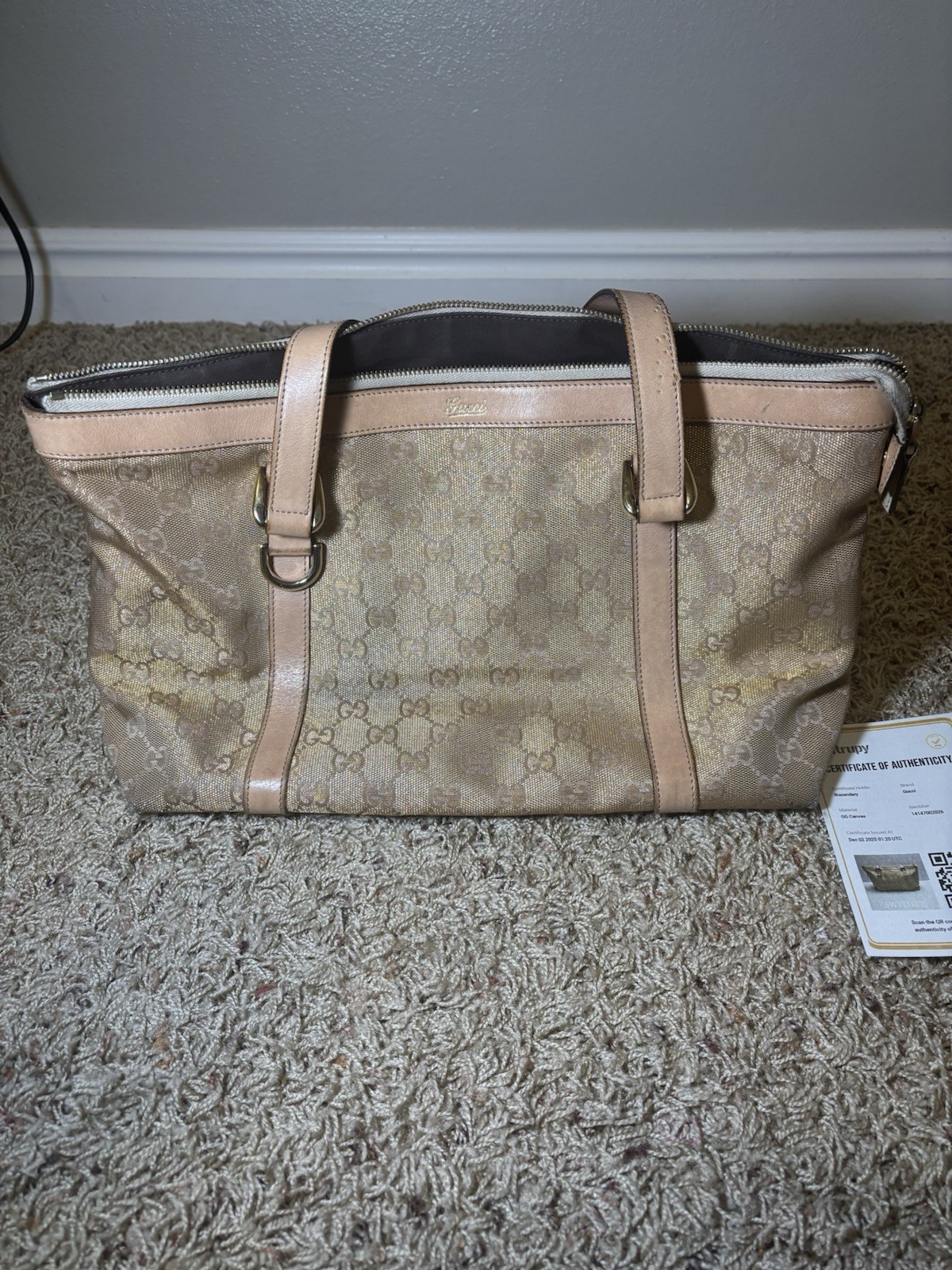 Gucci GG 2 Way Abbey BagFair Condition COA Included