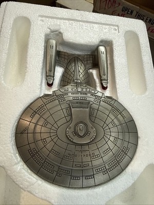1991 Franklin Mint Star Trek TNG USS Enterprise Paramount Pictures Pewter -NEW