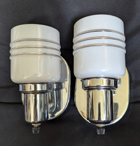 Vintage Art Deco 'Moderne' CHROME & GLASS Slip Shade MCM Bath/Sconces