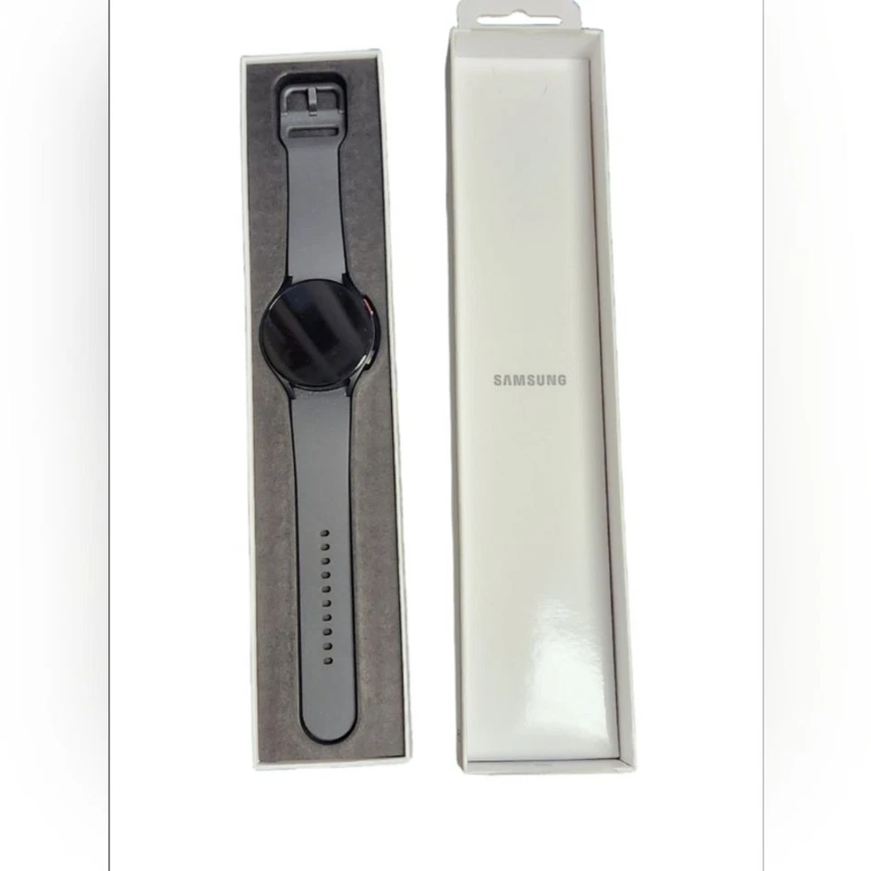 Samsung Galaxy Watch 5 NEW LTE GPS Bluetooth Fitness Tracker Black Graphite - Image 3 of 4