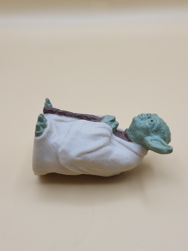 Star Wars Yoda Figure 1996 Lucasfilm Applause Hollow Figure 3" - Picture 7 of 13