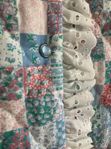 NWT! Vintage Leisure Life Quilted Faux Patchwork Eyelet Trim Long Snap Robe! M - Picture 2 of 14