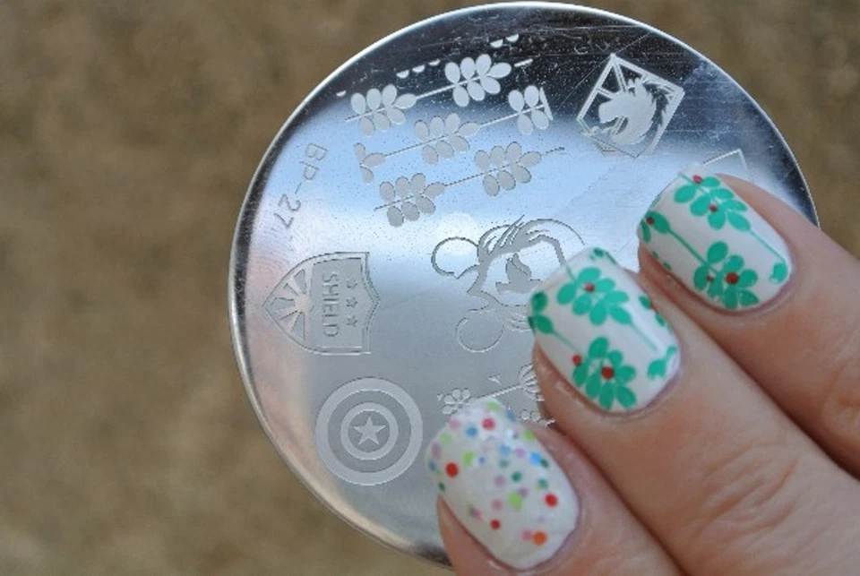 Kit raspador estampador placa imagen plantilla arte en uñas tema insignia BP 27 Foto 4 de 4