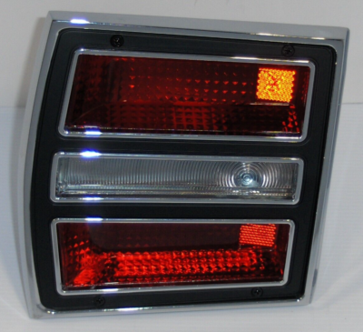 Left Driver Side Brake Light Taillight Lens & Bezel Assembly for 1968 Dodge Dart