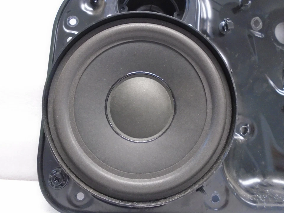 DK905110 2006-2008 VOLKSWAGEN PASSAT PANEL REGULADOR VENTANA DELANTERA DERECHA OEM Foto 3 de 4