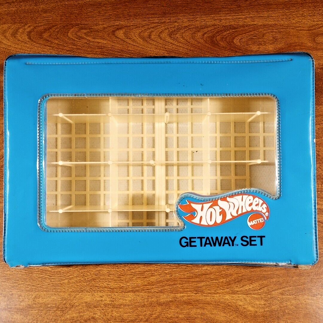 Vintage Hot Wheels Getaway Set 12 Car Collectors Race Storage Case
