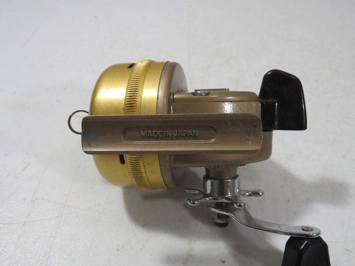 Vintage Browning Model 1130 Spincast Reel Right Hand Gold Japan