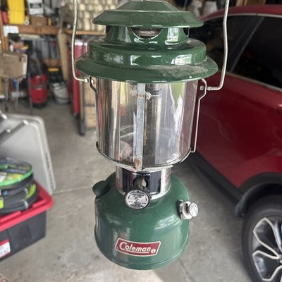 Vintage 1979 Coleman Model 220K Dual Mantle Lantern PYREX Globe USA Made