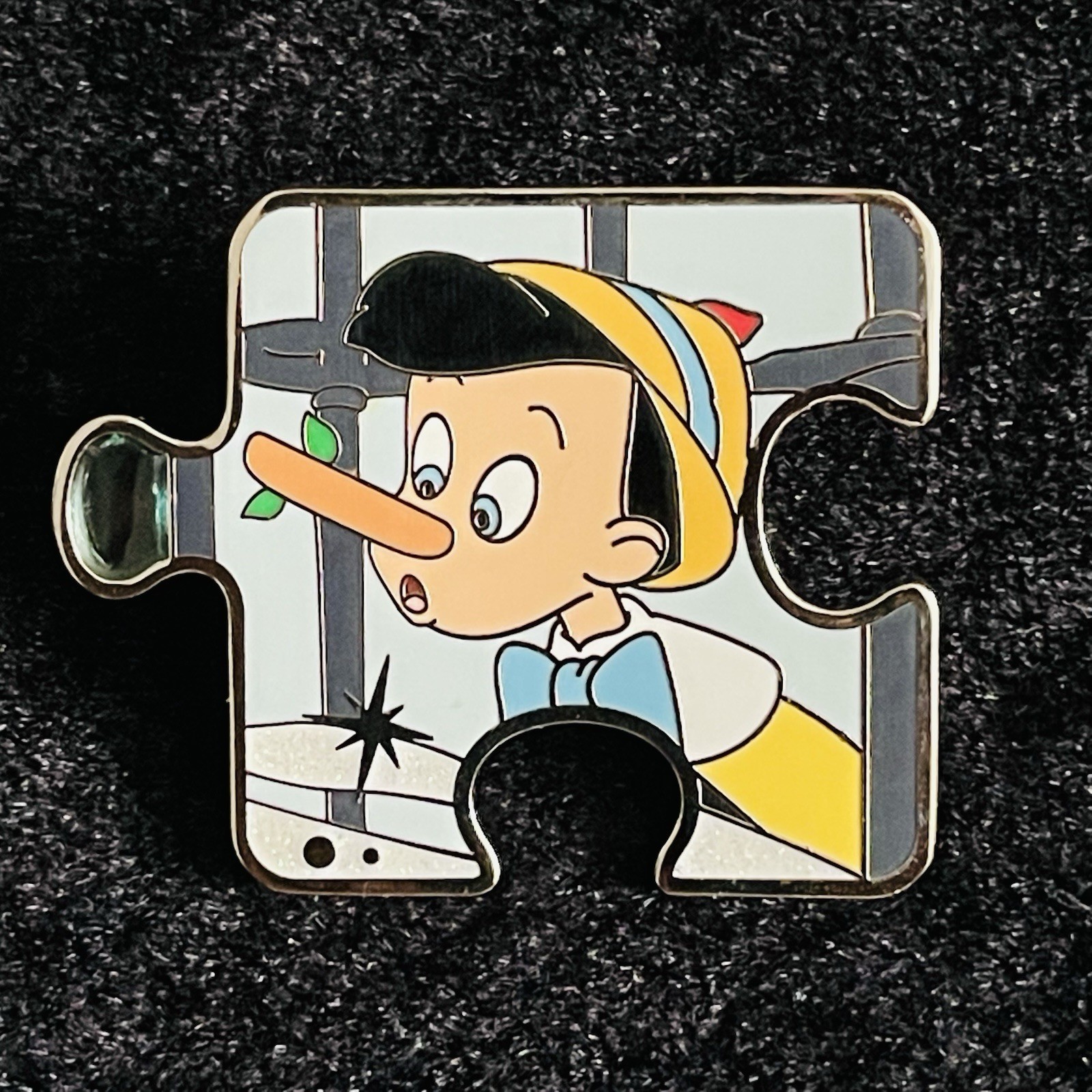 PP Chaser LE 500 Pinocchio Character Connection Puzzle Mystery Chase Disney Pin