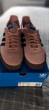 adidas Montreal 76 C/W Pink And Navy SIZE 8 10/10 Never Been Worn