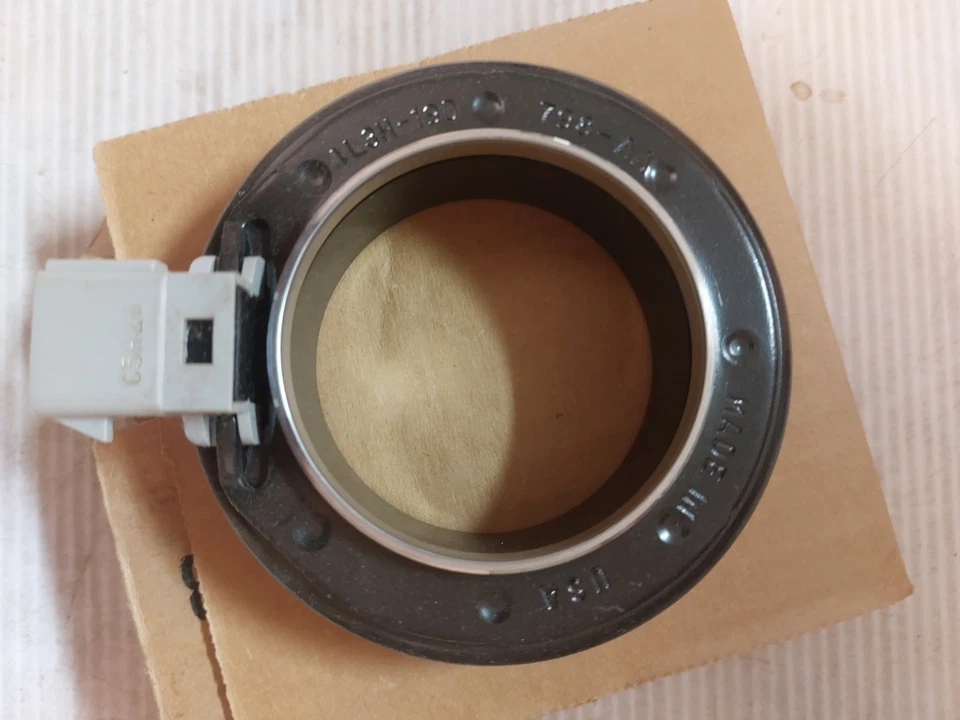 2004-06 Ford, Compressor Clutch Coil YB-3014, 4L3Z-10D708-AA - Image 2 of 3