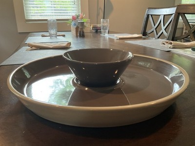 Gray Pampered Chef Chips And Salsa Bowl And Platter