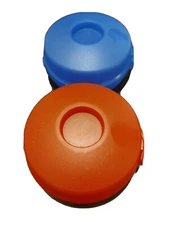 Set of 2 Tupperware Round Sandwich or Bagel Keepers 1 Red &1 Blue 4440