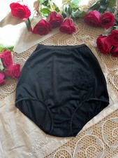 Authentic 1960 s vintage Kayser Black Nylon Pillow Tab Granny Panties