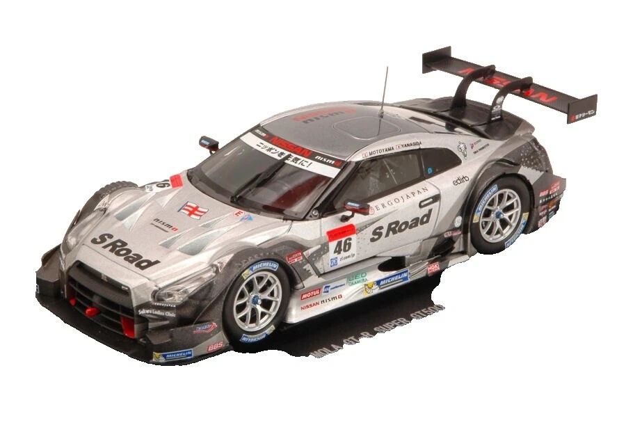 Nissan autos de carrera Diecast 2014 año del vehículo