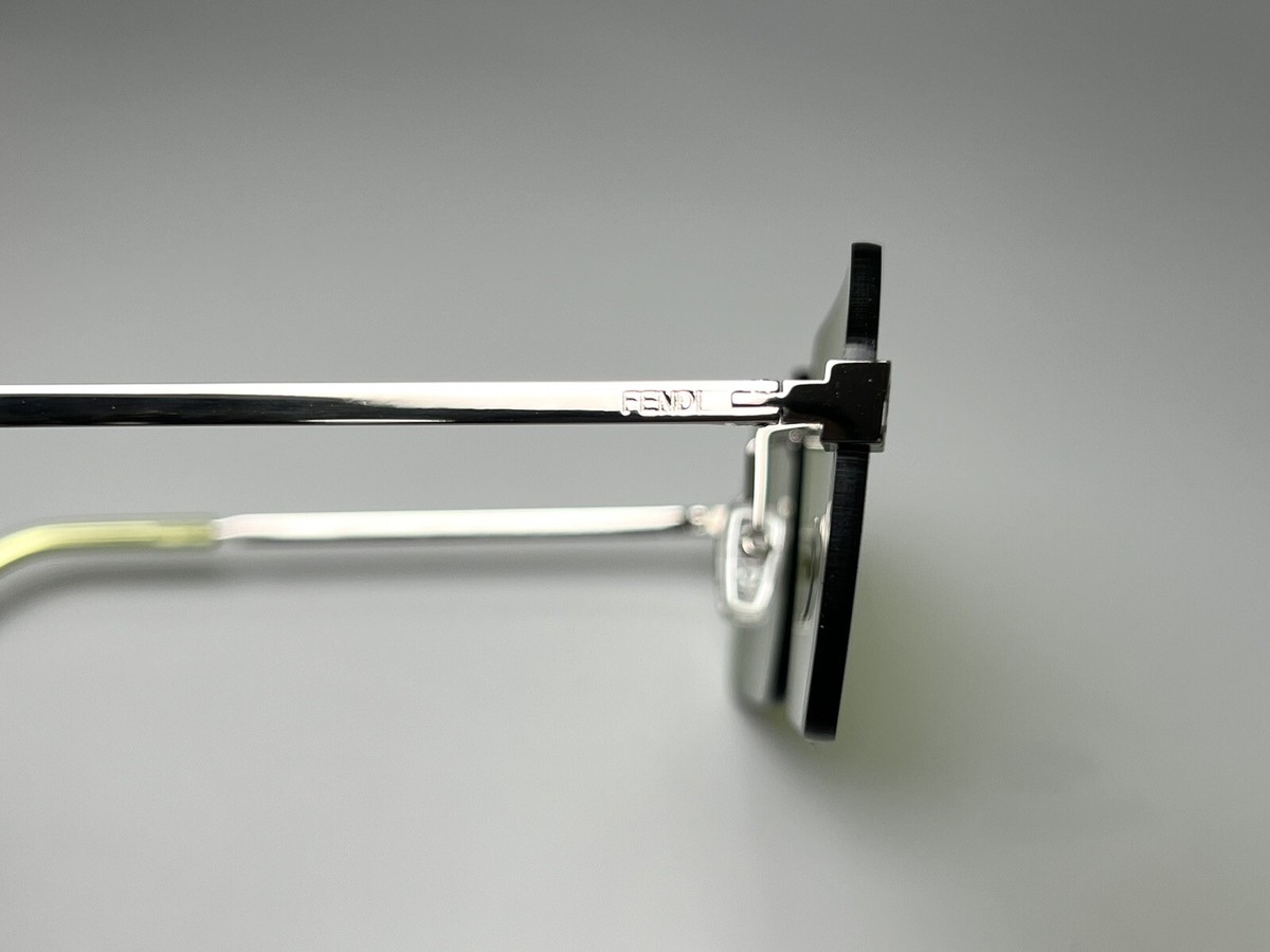 Brand New Fendi Sunglasses FE40043U METAL SILVER/ GREEN LENS Brand New Fendi Sunglasses FE40043U METAL SILVER/ GREEN LENS