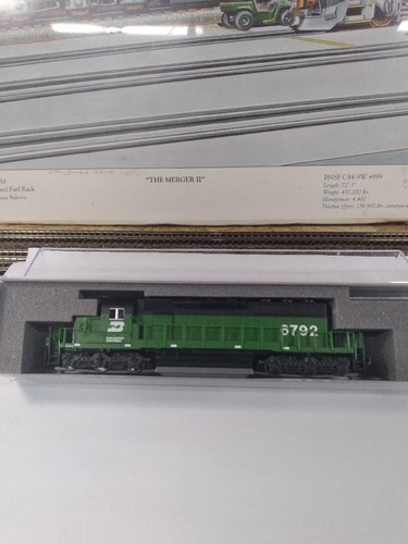 KATO SD40-2 BURLINGTON NORTH 6792 176-4960 | Zustand: Used