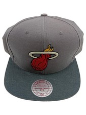 Mitchell & Ness Miami Heat Snapback Cap Kappe Grau NBA Basketball Herren