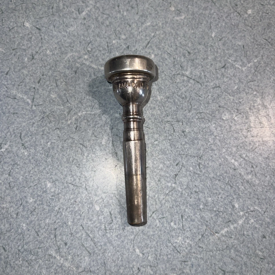 Corneta vintage King H. N. 1937 tono plata blanco Foto 2 de 4