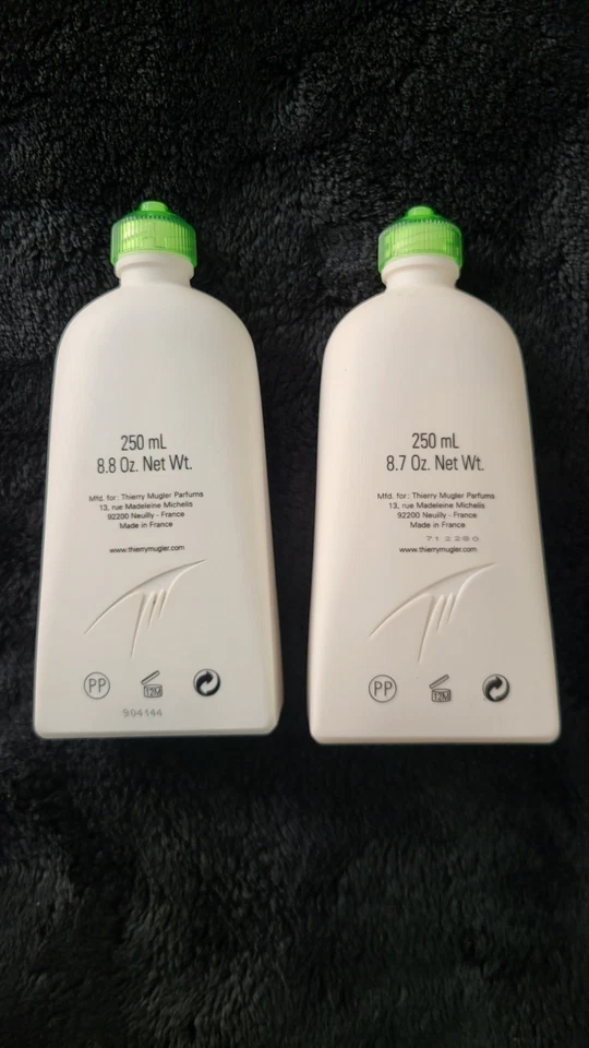 Juego de loción corporal y ducha Thierry Mugler Cologne 8,8 OZ Foto 2 de 4