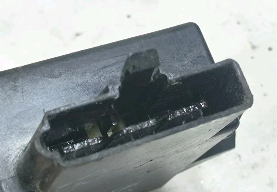 84-86 OEM Camaro Berlinetta AC A/C Heater Blower Motor Relay HVAC Used 14052486 - Image 3 of 3