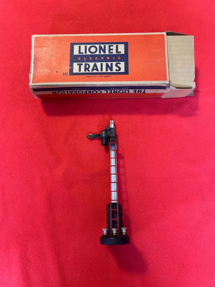 C6 LIONEL POSTWAR #151 SEMAPHORE SIGNAL W/BOX - Image 2 of 4