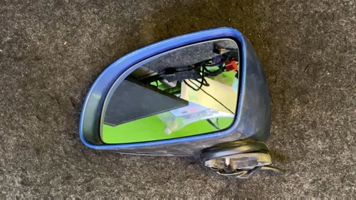 VW  BEETLE  DRIVER SIDE DOOR MIRROR 1C1857507E  GLASS 1C1857521E