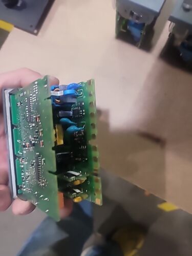 Eurotherm 3208 Front Pannel Control Board. - Picture 3 of 4