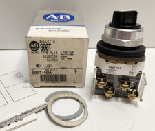 NEW IN BOX ALLEN-BRADLEY 2-POSITION MAINTAINED SELECTOR SWITCH 800T-H2A