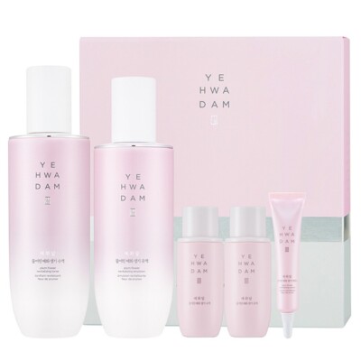 The Face Shop Yehwadam Plum Flower Revitalizing Skincare 2-teiliges Set |