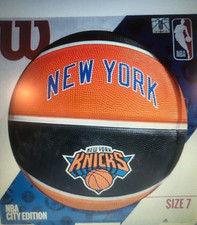 Wilson Basketball New York Knicks Size 7 + knicks license plate frame