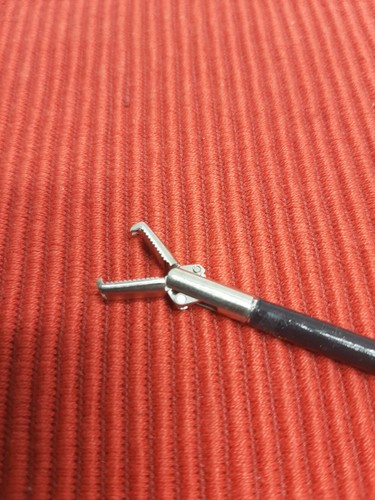 Bryan Medical Surgical B7625R Jumbo Surgical Graspers - Picture 3 of 7