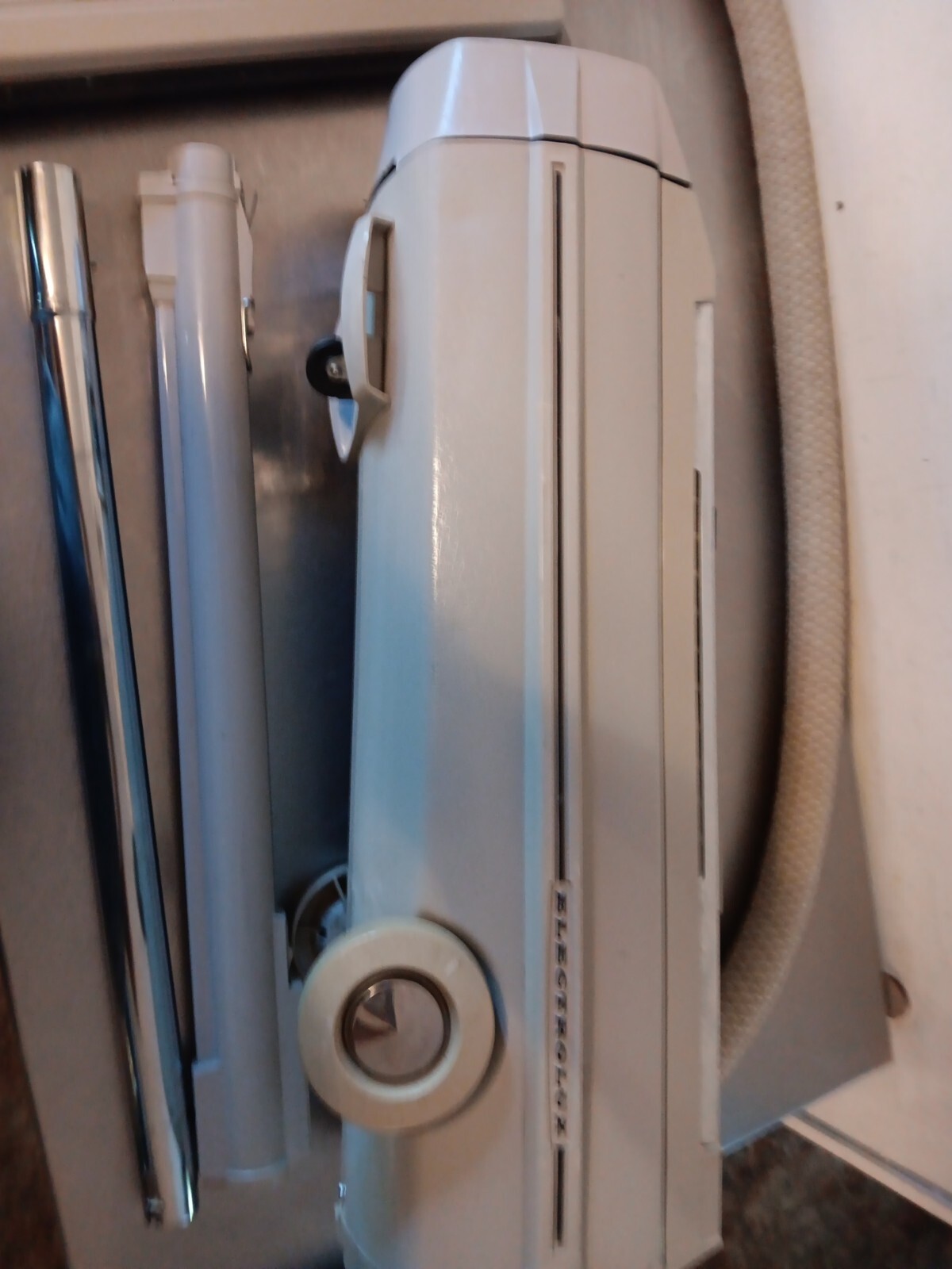 Vintage Electrolux 1521 Diamond Jubilee Edition Canister Vacuum w/acces