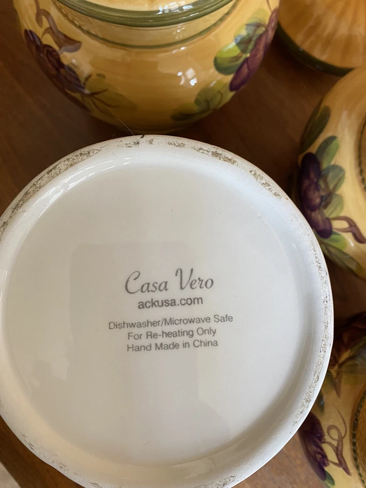 Juego de cuatro botes con patrón de uva Casa Vero por ACK esmalte dorado pintado a mano Foto 4 de 4