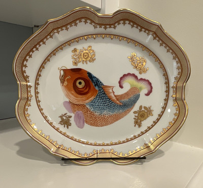 Mottahedeh Porcelain Oval Decorative Plate Fish Theme Gold Trim Multicolor.
