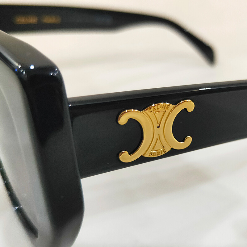 Celine Triomphe CL40239F Butterfly Sunglasses | eBay Celine Triomphe CL40239F Butterfly Sunglasses | eBay