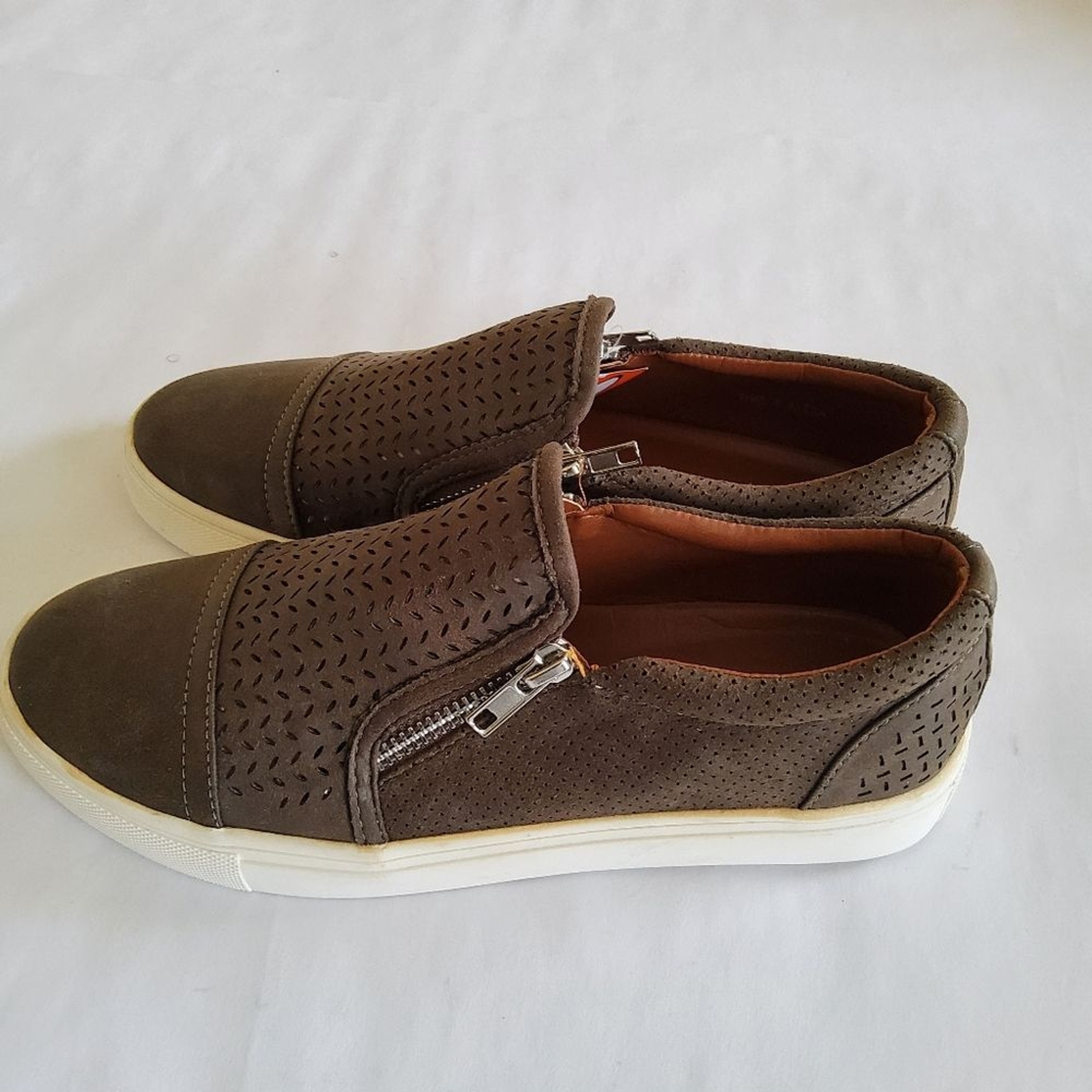 New Reort Alexa Slip-On Sneakers Brown Size 8 3