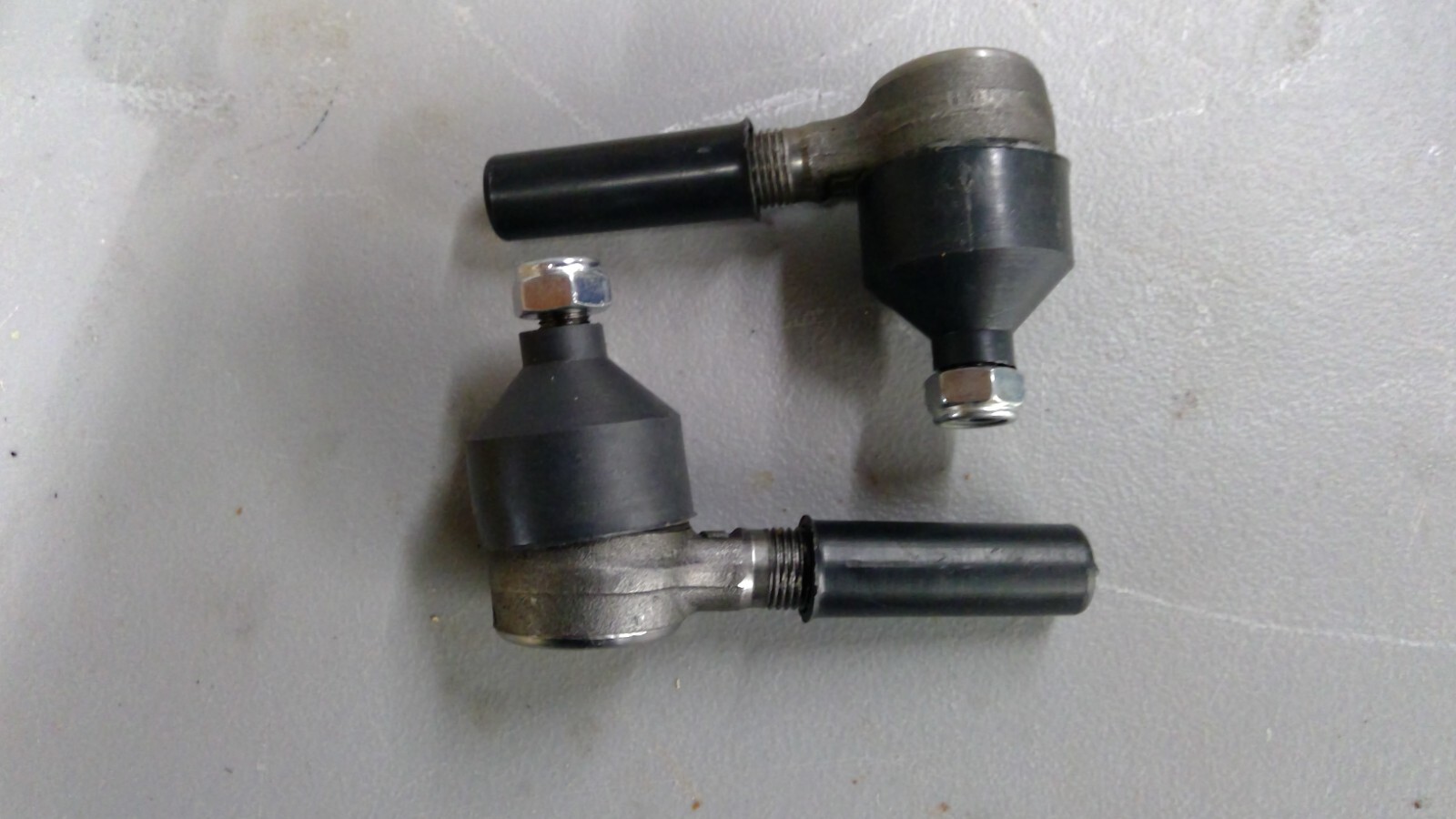 Ferrari 275 Tie Rod ends LH and Rh 76401/A 7640/A