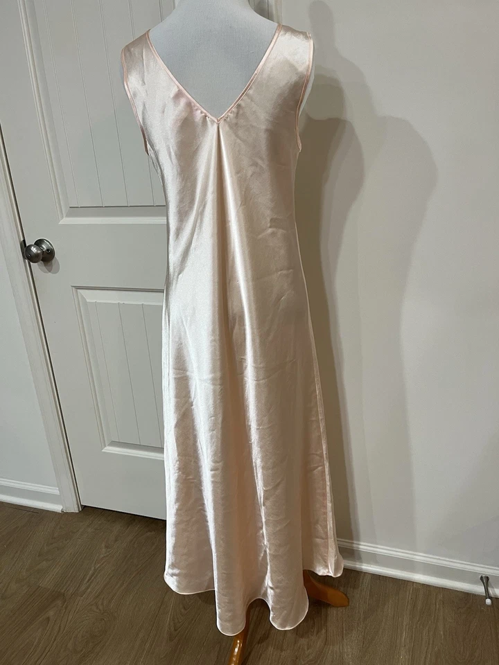 Платье-комбинезон женское атласная ночная рубашка Oscar de la Renta Pink Label размер Small - Изображение 4 из 4
