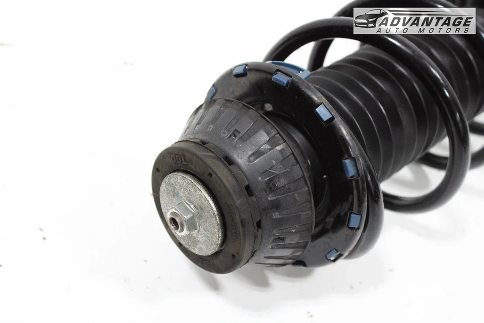 2016-2022 HONDA HR-V AWD FRONT RIGHT SIDE SHOCK STRUT ABSORBER & COIL SPRING OEM - Image 3 of 4